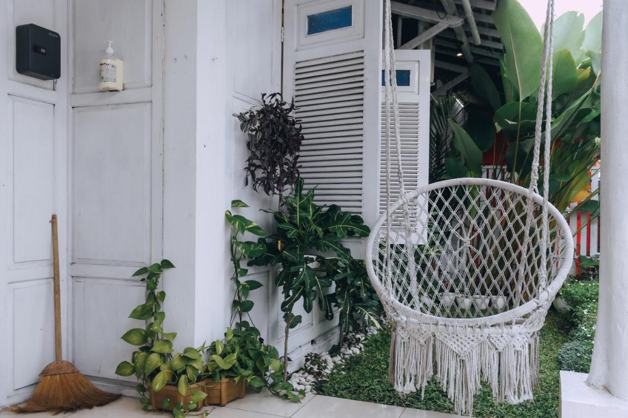 Roemah Renjana Yogyakarta Hotel Exterior photo